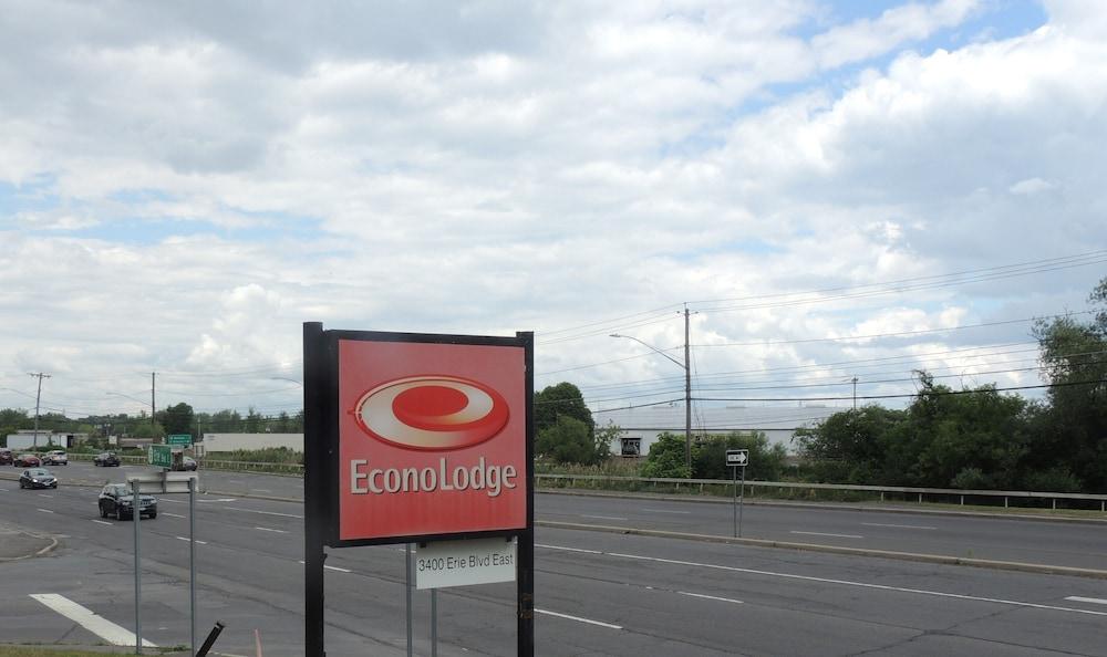Econo Lodge Dewitt I-90 Exterior foto