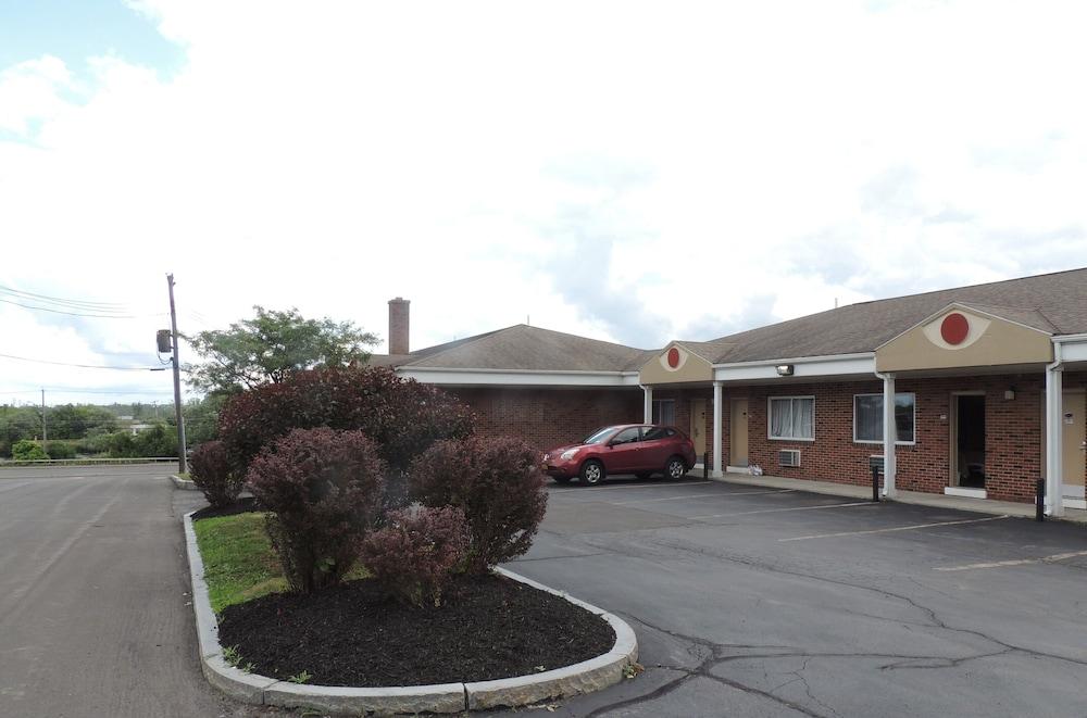 Econo Lodge Dewitt I-90 Exterior foto